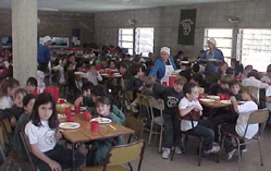 ef_s_comedor.JPG (29770 bytes)